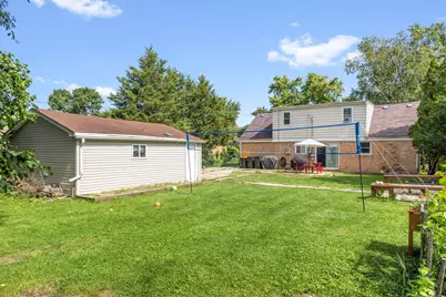 309 E Walnut Street, Roselle, IL 60172 - Photo 21