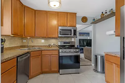 309 E Walnut Street, Roselle, IL 60172 - Photo 7