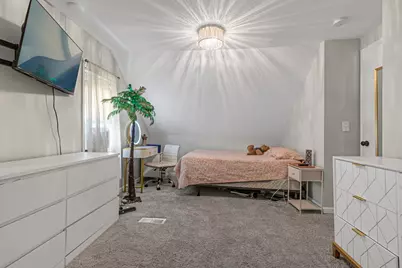 309 E Walnut Street, Roselle, IL 60172 - Photo 19