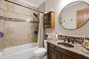 224 W St Paul Ave, Chicago, IL 60614 - Photo 11
