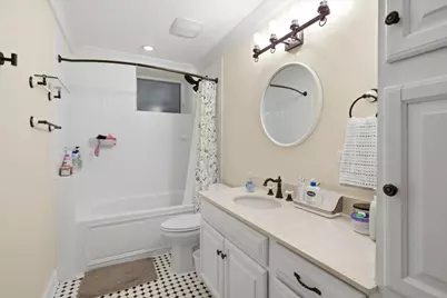 224 W Saint Paul Avenue #1, Chicago, IL 60614 - Photo 17