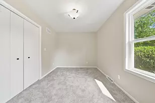 509 N Park Ave, Aurora, IL 60506 - Photo 11