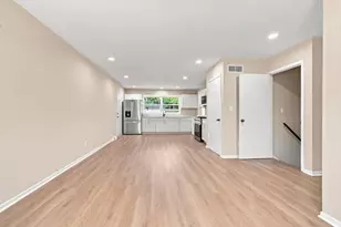 509 N Park Ave, Aurora, IL 60506 - Photo 7