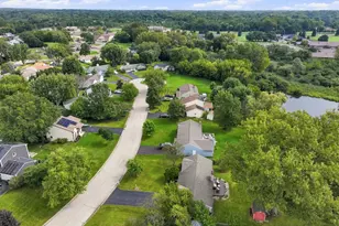 629 Eastport Ct, Island Lake, IL 60042 - Photo 21