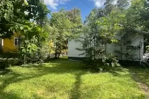 1262 E Logan St, Decatur, IL 62526 - Photo 5