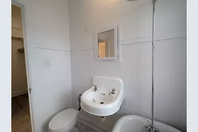 3310 W Schubert Avenue #2Y, Chicago, IL 60647 - Photo 9