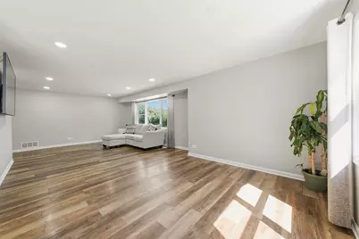 790 Evergreen Lane, Hoffman Estates, IL 60169 - Photo 5