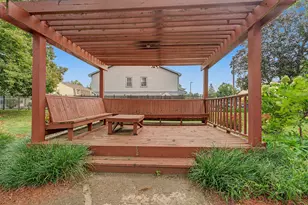 309 Candlelight Ct, Bolingbrook, IL 60440 - Photo 11