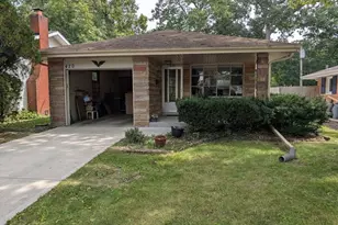 420 Earl Ave, Joliet, IL 60436 - Photo 1