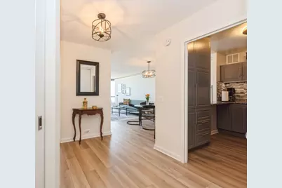 5415 N Sheridan Road #2905, Chicago, IL 60640 - Photo 5