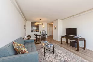 5415 N Sheridan Rd, Chicago, IL 60640 - Photo 9