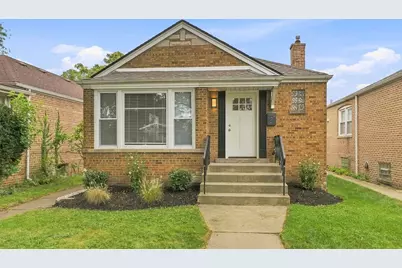 8550 S Jeffery Boulevard, Chicago, IL 60617 - Photo 1