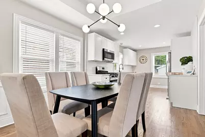 8550 S Jeffery Boulevard, Chicago, IL 60617 - Photo 5
