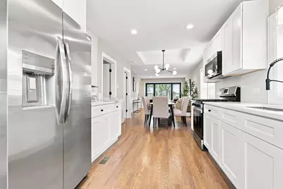8550 S Jeffery Boulevard, Chicago, IL 60617 - Photo 7