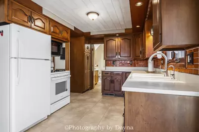 691 W Ambrose Street, Saint Anne, IL 60964 - Photo 7