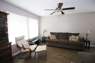 15 Marywood Ln, Bolingbrook, IL 60440 - Photo 5