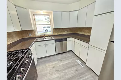 18570 W Pamela Place, Gurnee, IL 60031 - Photo 29