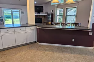 1016 Baxter Ln, Freeport, IL 61032 - Photo 3