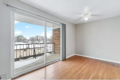 4410 W 111th Street #303, Oak Lawn, IL 60453 - Photo 5