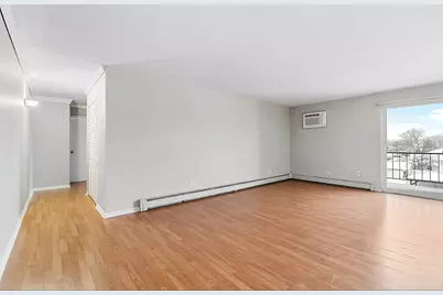 4410 W 111th Street #303, Oak Lawn, IL 60453 - Photo 3