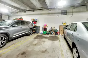 2423 W Fullerton Ave, Chicago, IL 60647 - Photo 17