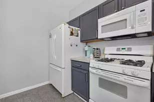 2228 Graystone Dr, Joliet, IL 60431 - Photo 9
