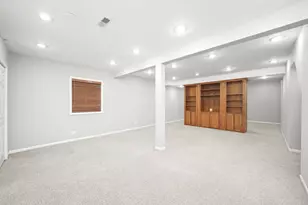 1379 W Deer Ct, Palatine, IL 60067 - Photo 23