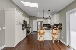 38604 N Magnolia Ave, Wadsworth, IL 60083 - Photo 9