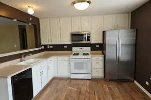2243 Rockefeller Dr, Geneva, IL 60134 - Photo 7