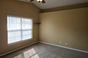 2243 Rockefeller Dr, Geneva, IL 60134 - Photo 25