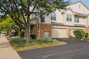 2243 Rockefeller Dr, Geneva, IL 60134 - Photo 3