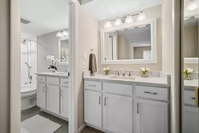 130 E Grand Avenue #108, Elmhurst, IL 60126 - Photo 11