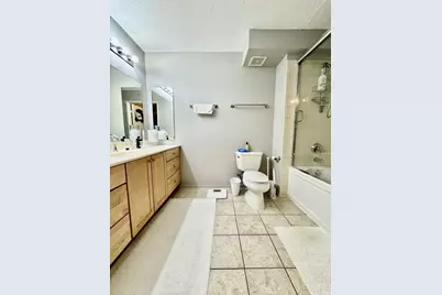 9655 Woods Drive #407, Skokie, IL 60077 - Photo 17