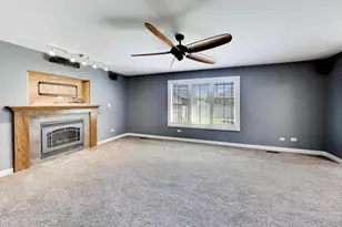 1954 Flagstone Ave, Bourbonnais, IL 60914 - Photo 9