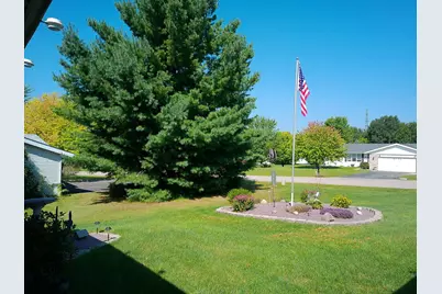 6727 Sawmill Drive, Roscoe, IL 61073 - Photo 13