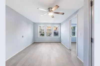 2749 S Trumbull Avenue, Chicago, IL 60623 - Photo 3