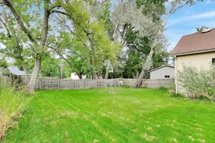 729 Brink St, Woodstock, IL 60098 - Photo 7