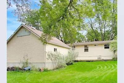 729 Brink Street, Woodstock, IL 60098 - Photo 5