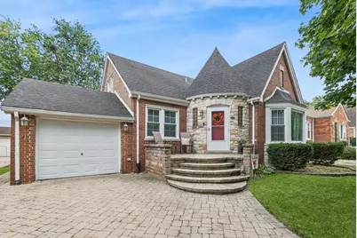 9815 S Millard Avenue, Evergreen Park, IL 60805 - Photo 1