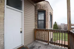 1009 N Sacramento Ave, Chicago, IL 60622 - Photo 3