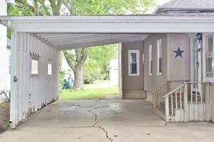 416 E Benton St, Morris, IL 60450 - Photo 25