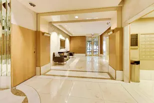 111 E Chestnut St, Chicago, IL 60611 - Photo 9