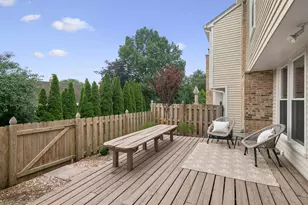 1969 Wexford Cir, Wheaton, IL 60189 - Photo 21