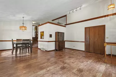 452 Commonwealth Lane, Elmhurst, IL 60126 - Photo 5