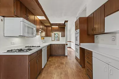 452 Commonwealth Lane, Elmhurst, IL 60126 - Photo 9