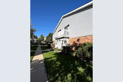 366 Washington Court #366, Vernon Hills, IL 60061 - Photo 1
