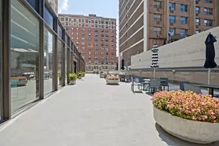 3200 N Lake Shore Dr, Chicago, IL 60657 - Photo 25