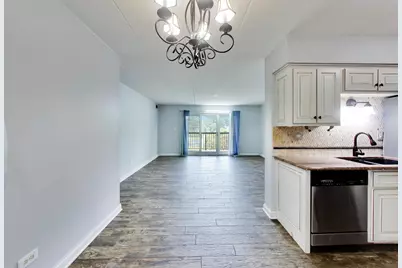 6443 Clarendon Hills Road #301C, Willowbrook, IL 60527 - Photo 7