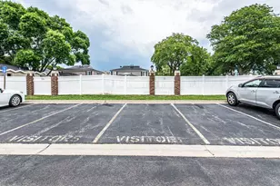 724 E Old Willow Rd, Prospect Heights, IL 60070 - Photo 33