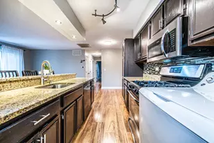 724 E Old Willow Rd, Prospect Heights, IL 60070 - Photo 5